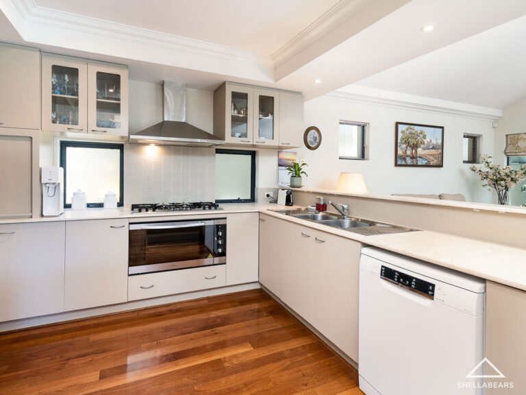 15 Cornwall Street gallery