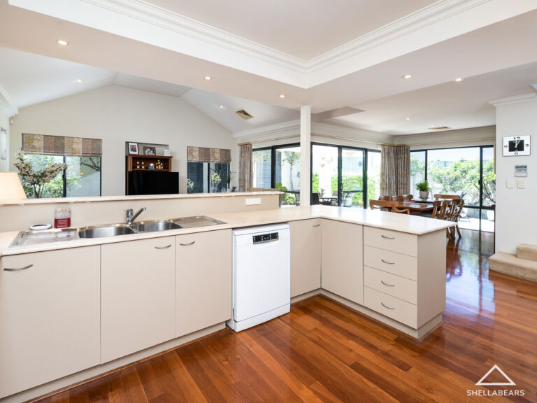 15 Cornwall Street gallery