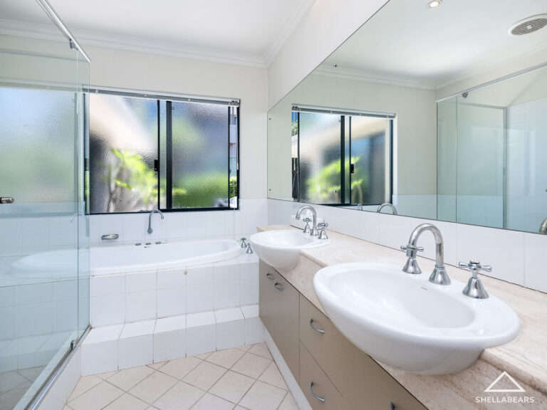 15 Cornwall Street gallery