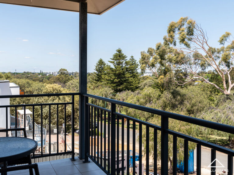 15 Cornwall Street gallery