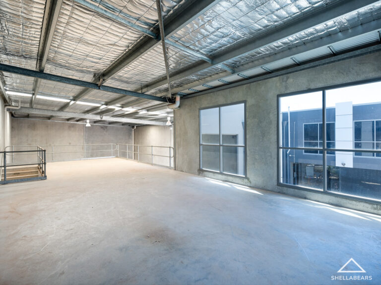 2/15 Bowen Street gallery