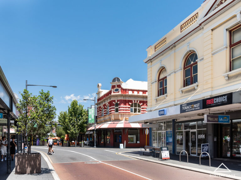 17/83 Market Street gallery