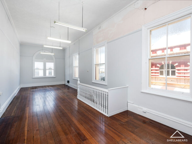 17/83 Market Street gallery