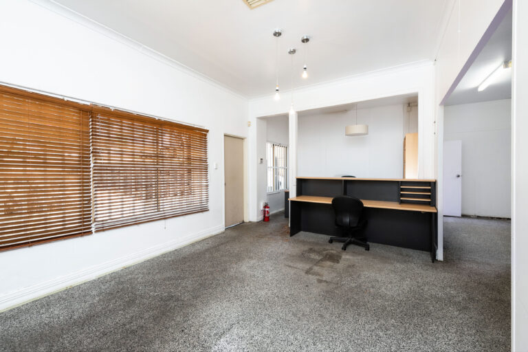 1/8 Zeta Crescent gallery