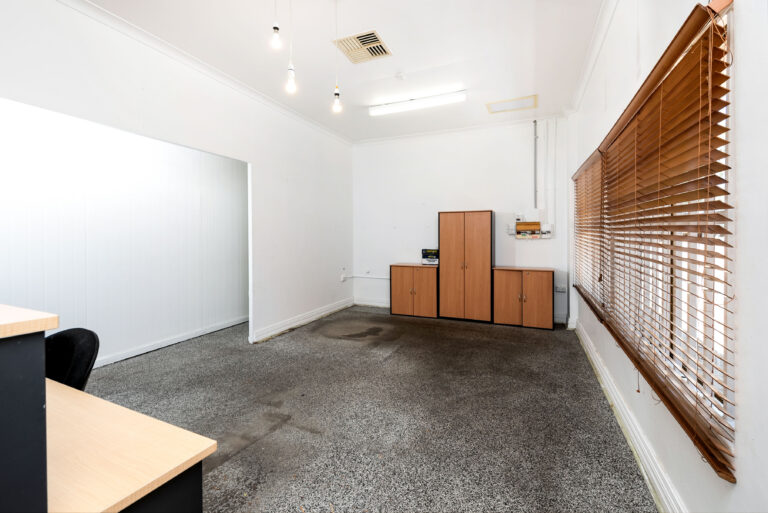 1/8 Zeta Crescent gallery