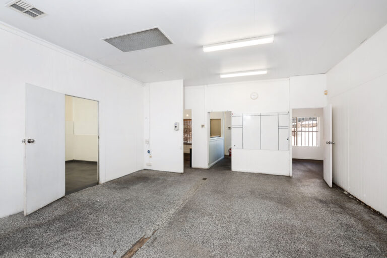 1/8 Zeta Crescent gallery