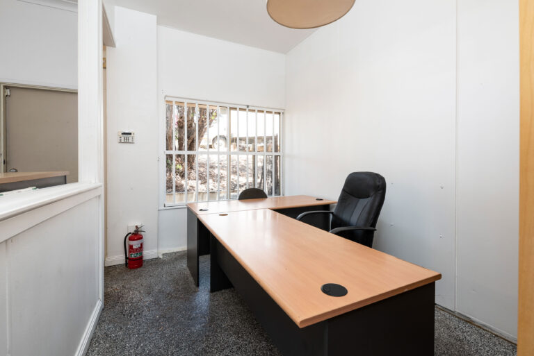 1/8 Zeta Crescent gallery