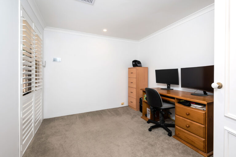 6 Rhodes Place gallery