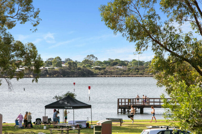 261A Riverton Drive North gallery