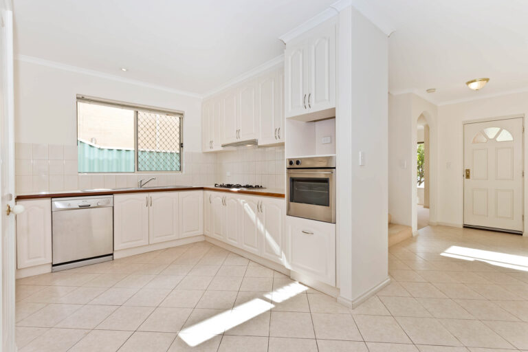 17 Meriwa Street gallery