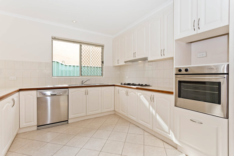 17 Meriwa Street gallery