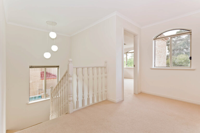 17 Meriwa Street gallery