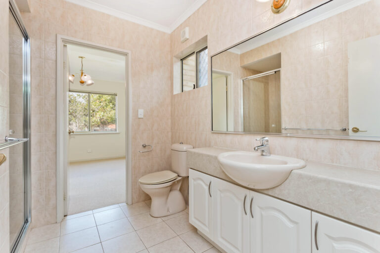 17 Meriwa Street gallery