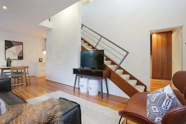 16B Princess Road gallery