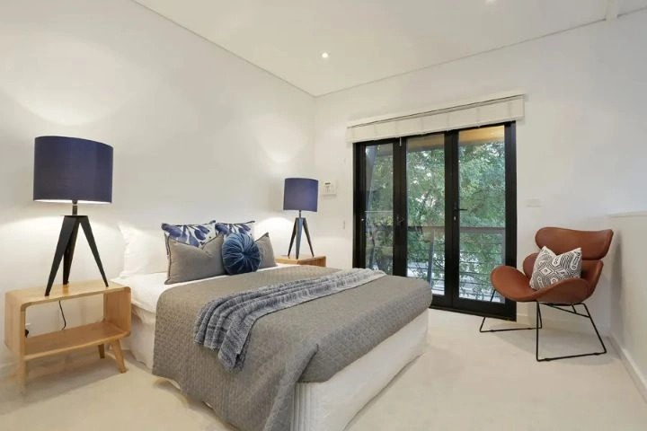 16B Princess Road gallery