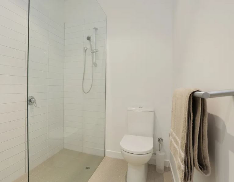 16B Princess Road gallery