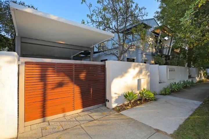 16B Princess Road gallery