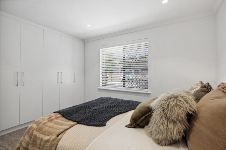 3/6 Wellington Street gallery