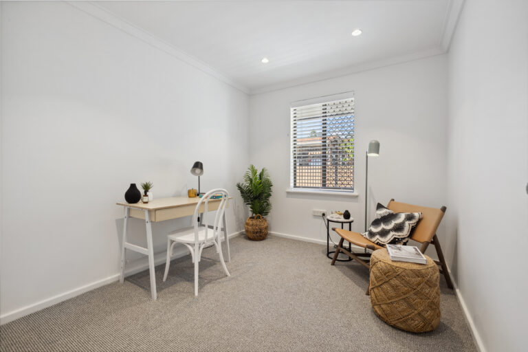 3/6 Wellington Street gallery