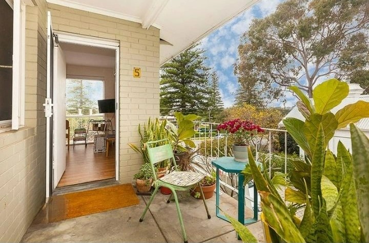 5/64 Shenton Road gallery