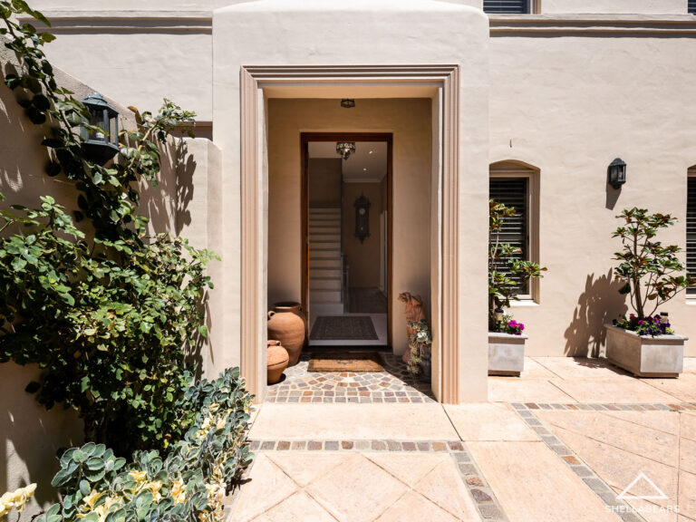 2A Torrens Court gallery