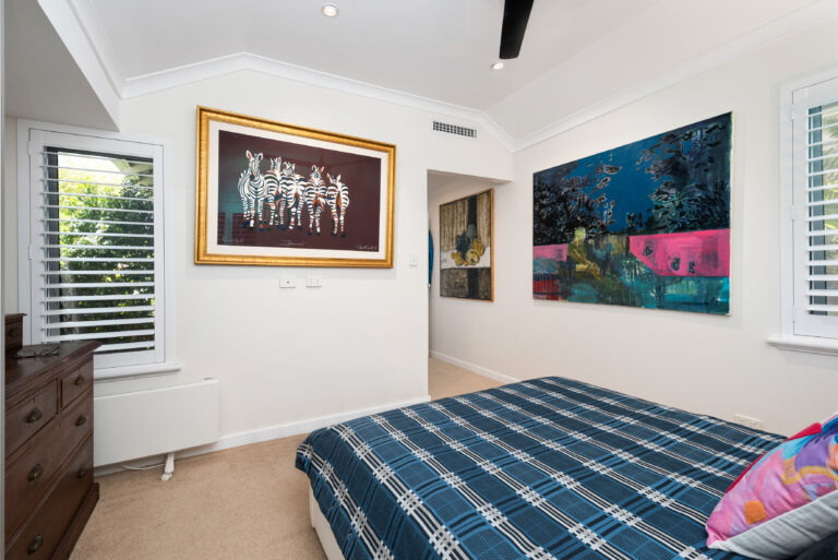 1 Wentworth Street gallery