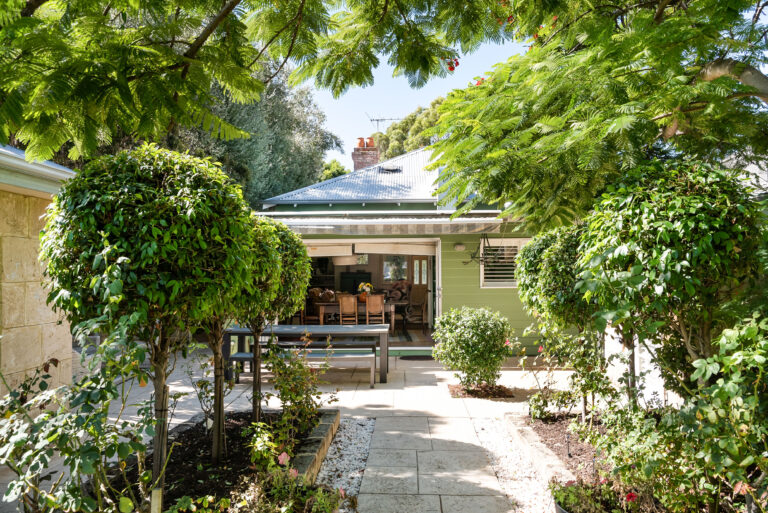 4 Lochee Street gallery