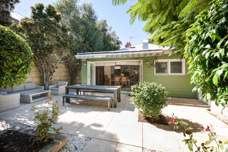 4 Lochee Street gallery