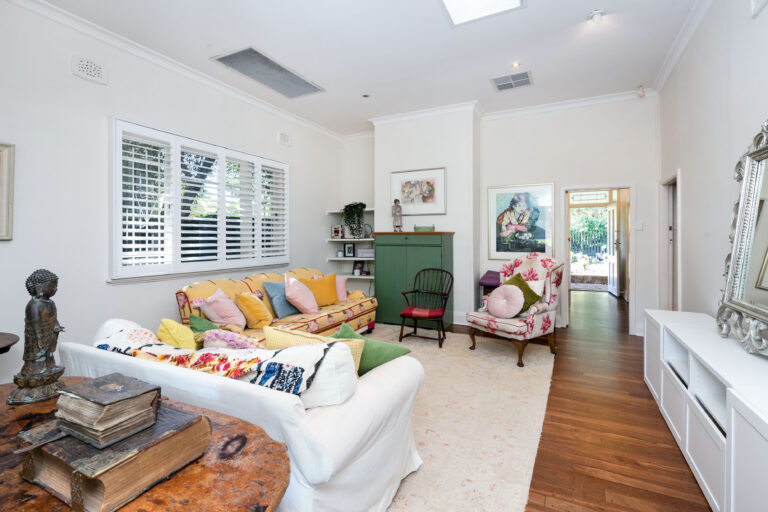 4 Lochee Street gallery