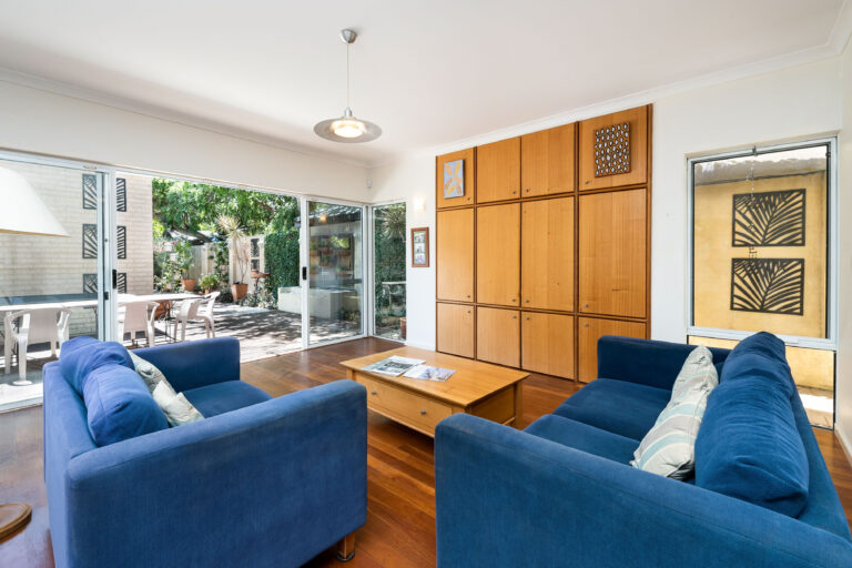 20 Hawkstone Street gallery