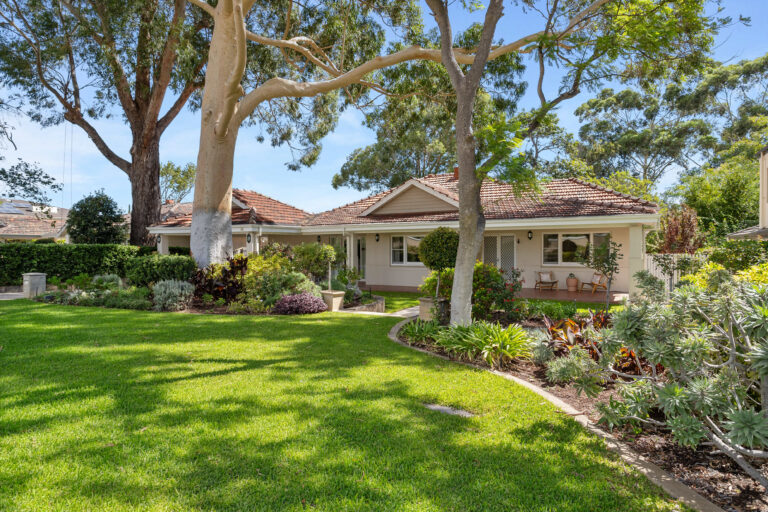 25 Davies Road gallery