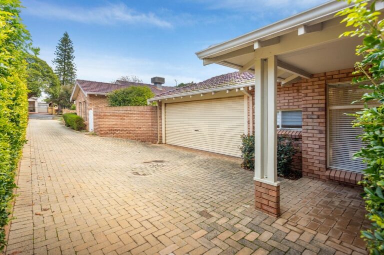 4A Cliff Road gallery
