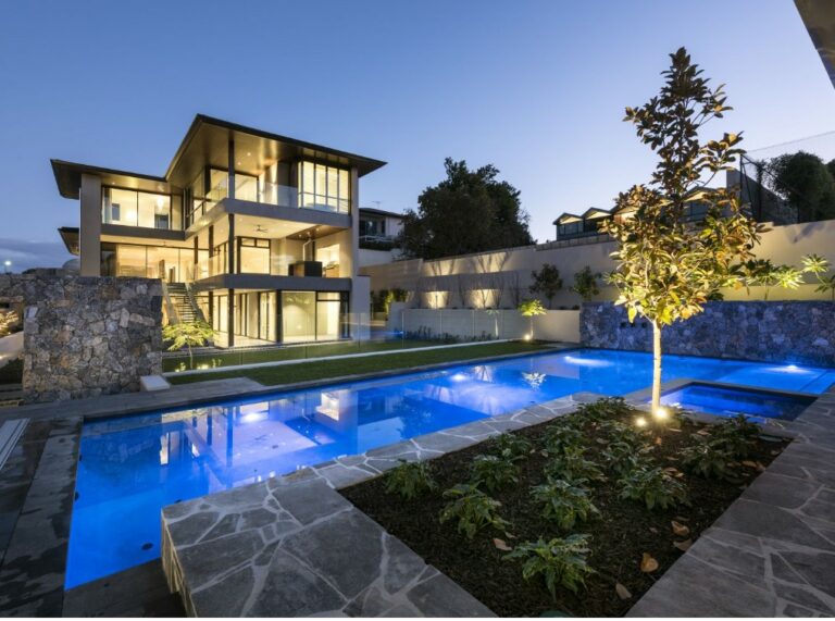 39 Keane Street gallery