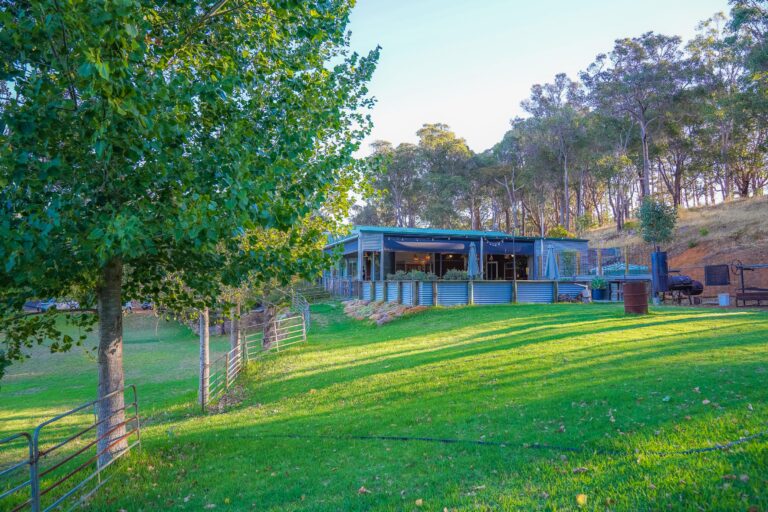 Lot 17 & 18, 5962 Caves Road gallery
