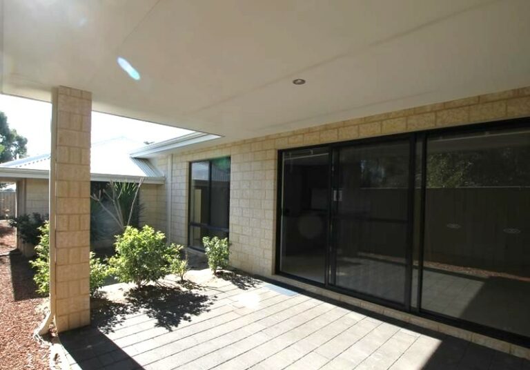 20B Lovell Way gallery