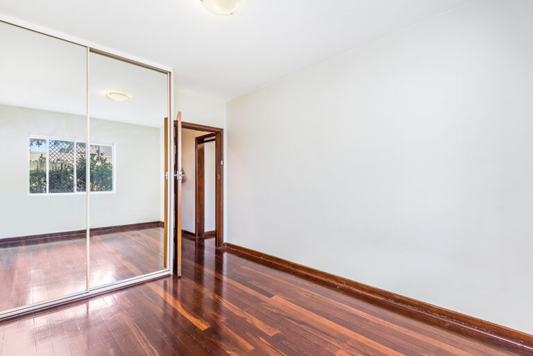 2/268 STIRLING HIGHWAY gallery