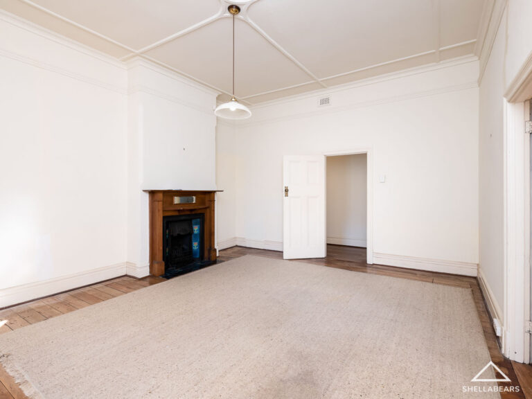 94 Railway Street gallery