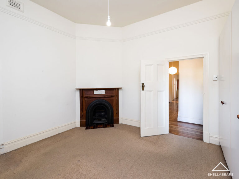 94 Railway Street gallery