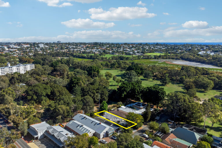 10 Lakeway Street gallery