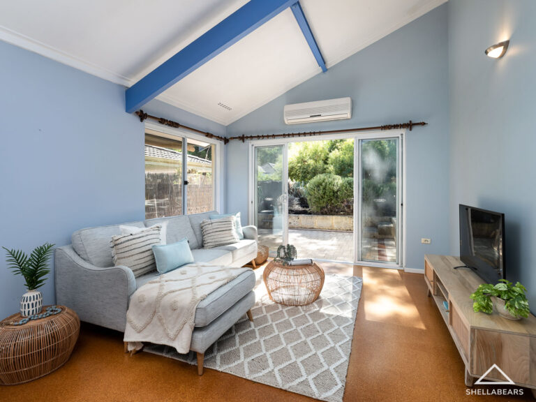 10 Lakeway Street gallery