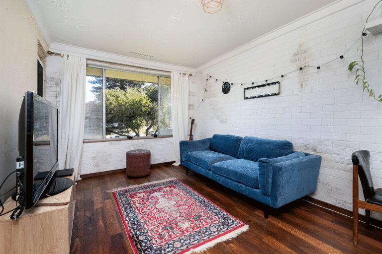 9/9 Gibbon Street gallery