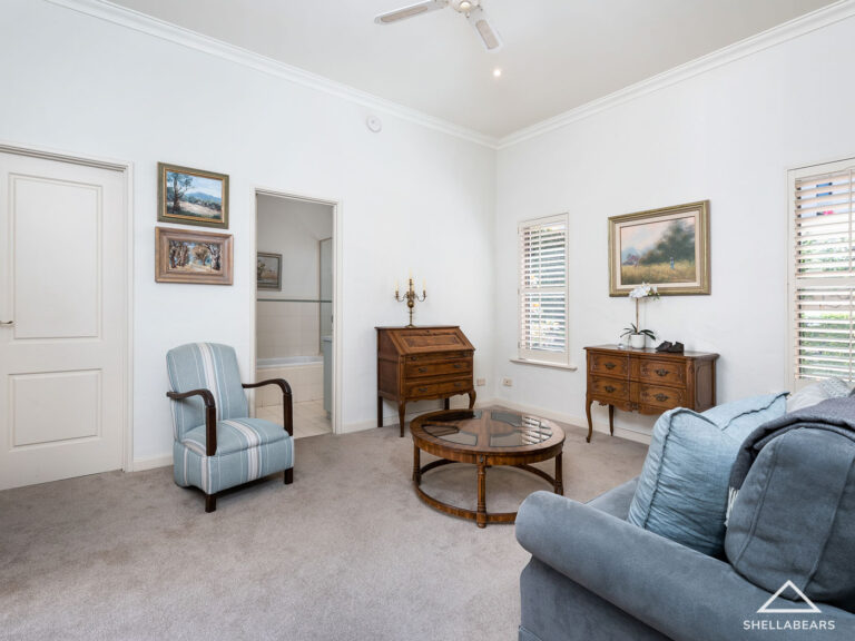 2A Torrens Court gallery