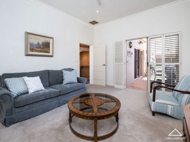2A Torrens Court gallery