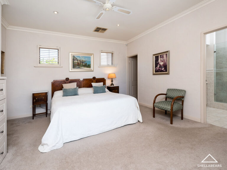 2A Torrens Court gallery