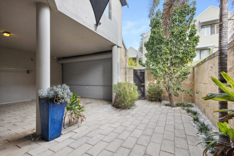 15 Rupert Street gallery