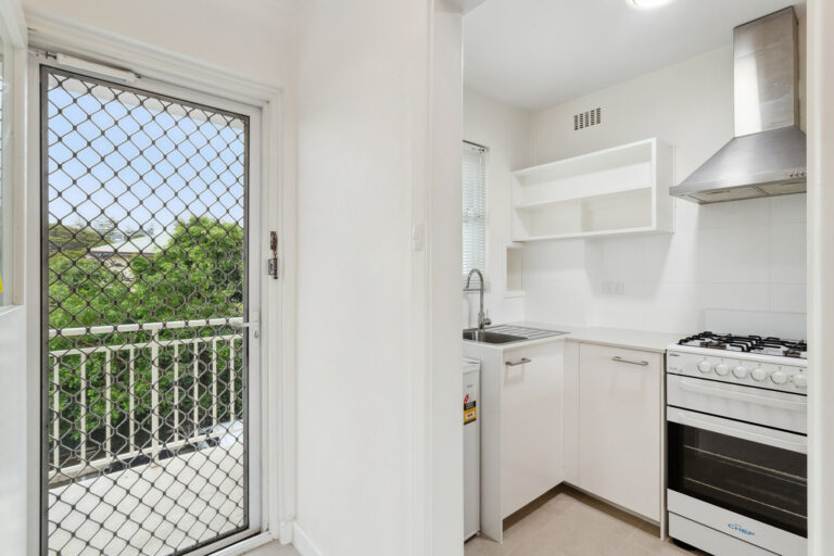 22/190 Little Marine Parade gallery