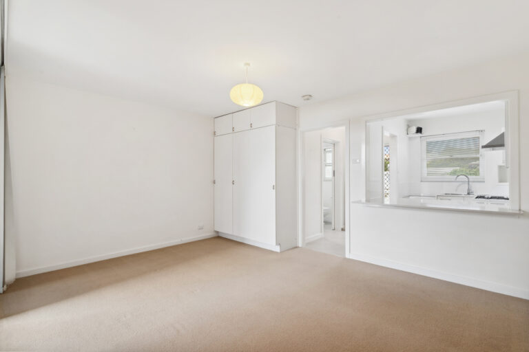 22/190 Little Marine Parade gallery