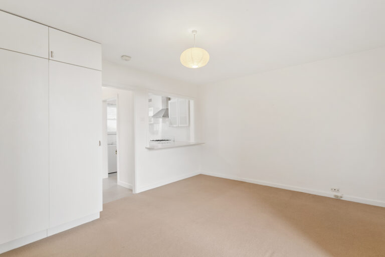 22/190 Little Marine Parade gallery