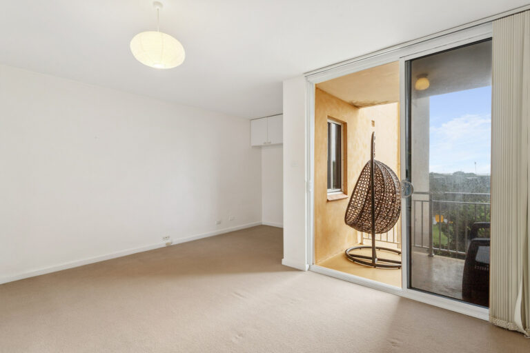 22/190 Little Marine Parade gallery