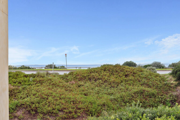 22/190 Little Marine Parade gallery